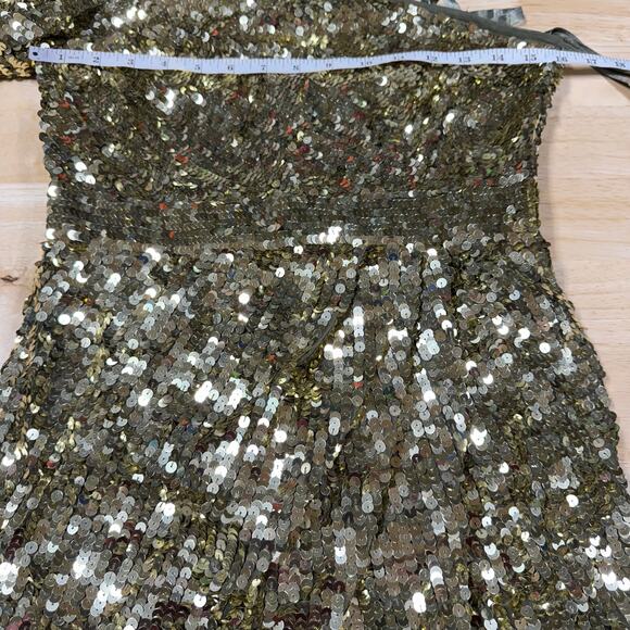 Mac Duggal NWT One Shoulder Bell Sleeve Sequin Gown Gold Size 6 Metallic Slit - Picture 7 of 11